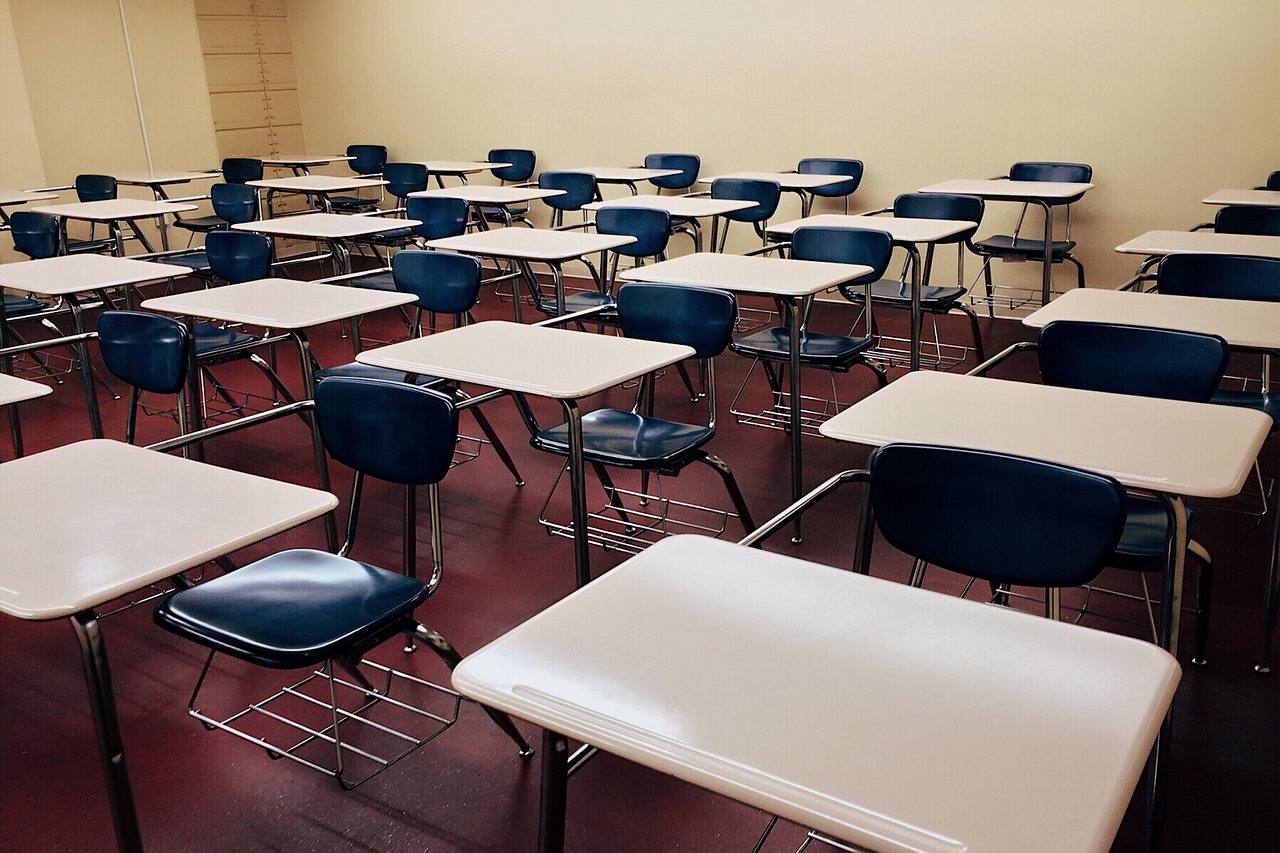 在学校里做什么生意好,在学校能做的生意 在学校里做什么生意好,在学校能做的生意
